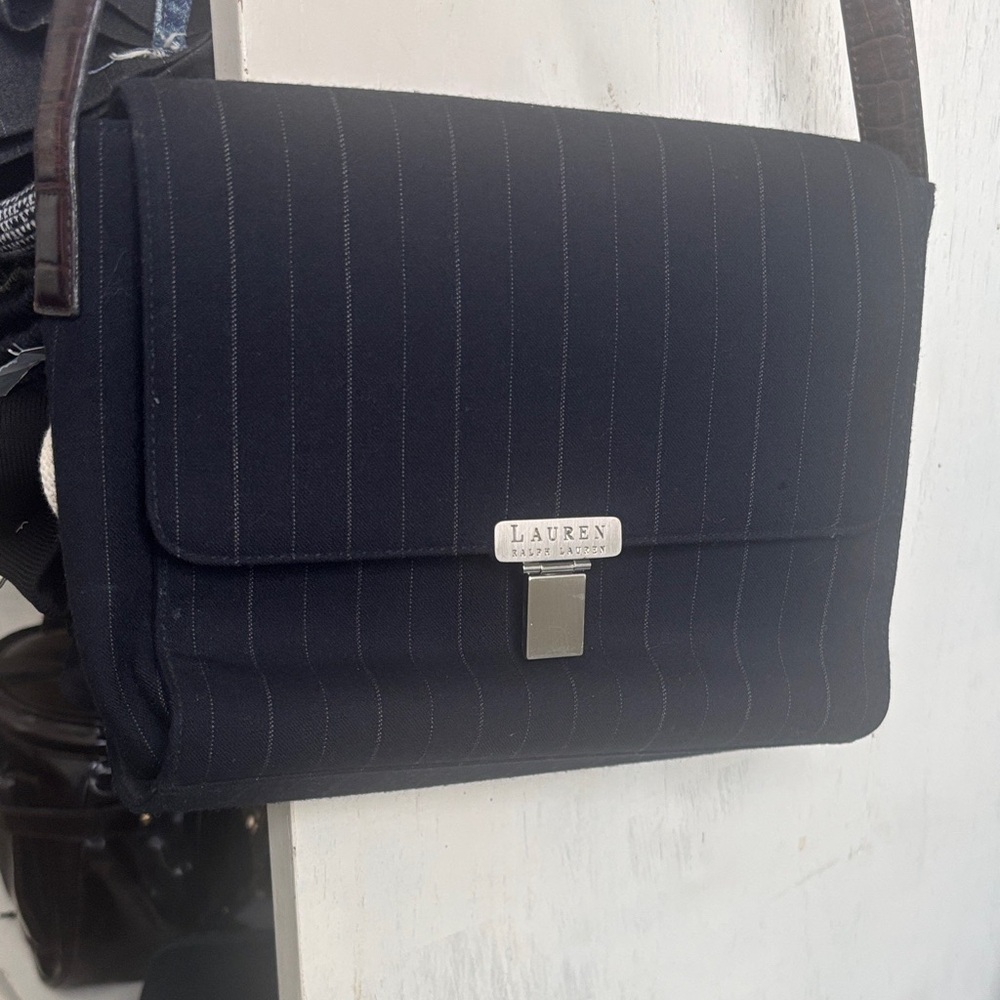 Lauren Ralph Lauren Black Shoulder Bag